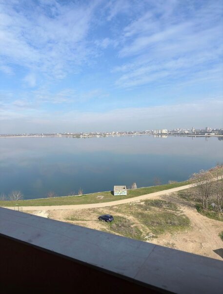 Lacul Morii 5 min. Virtutii, garsoniera centrala proprie statie STB DB947,